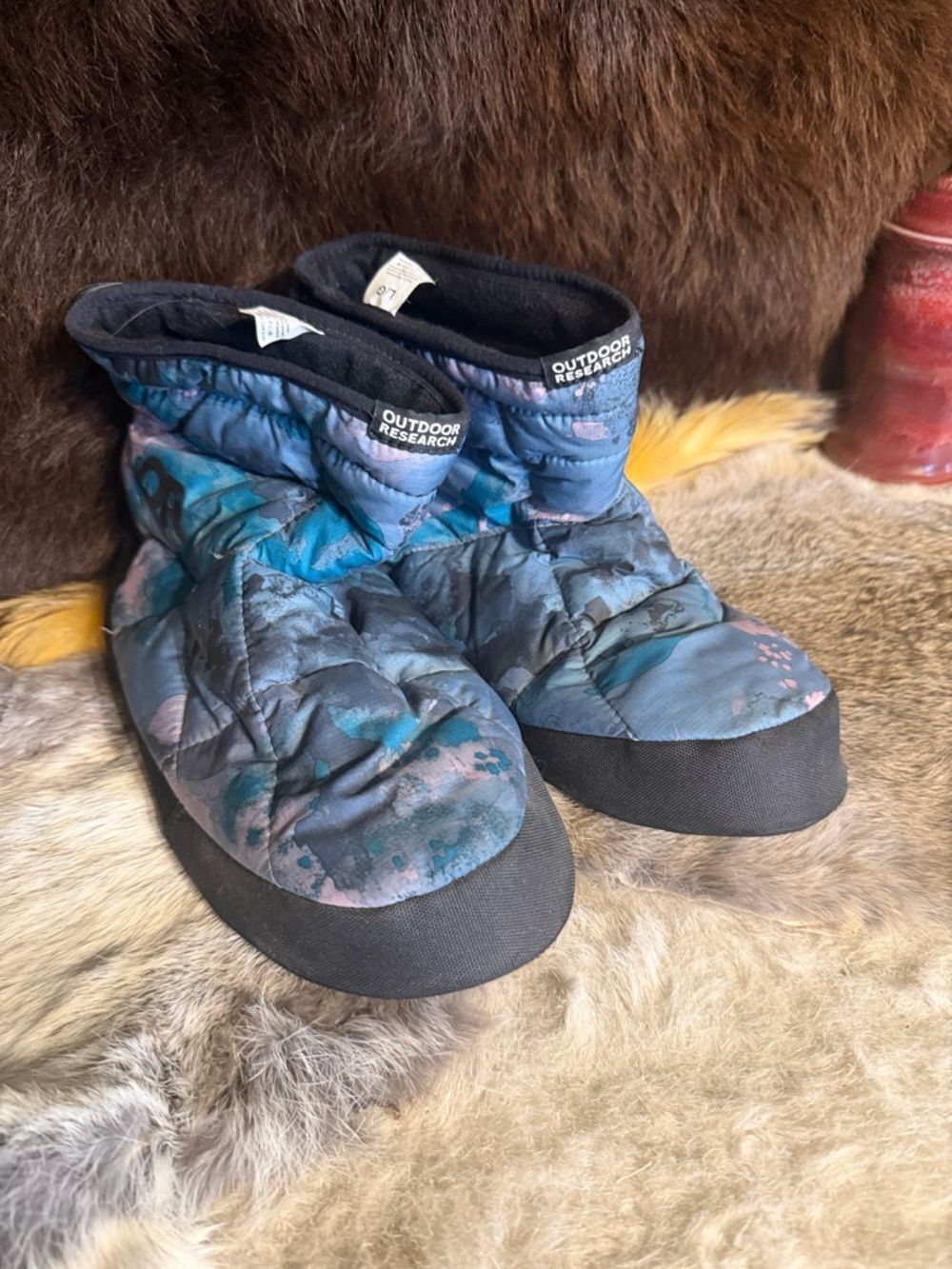 Outdoor Research Blue Quilted Insulated Slippers L (4950)